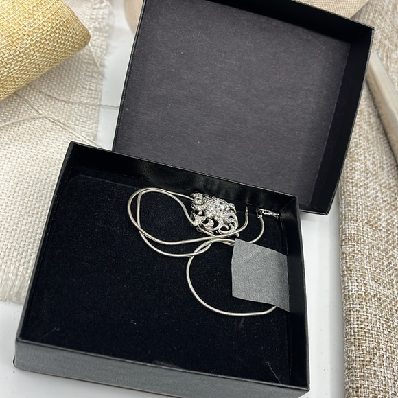 Beautiful Absolute 925 Italy Sterling Silver Necklace with CZ Pendant - Picture 9 of 15